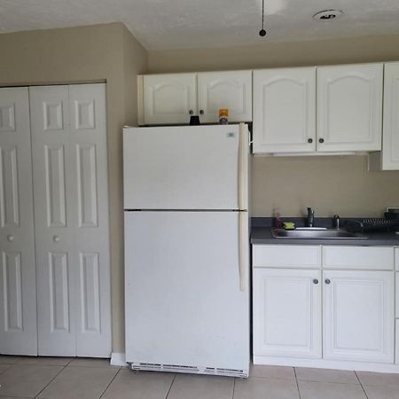 Entire Guesthouse 5 Mins To Siesta Key & Downtown Sarasota Buitenkant foto