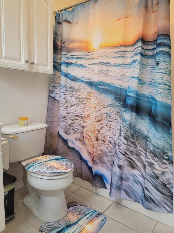 Entire Guesthouse 5 Mins To Siesta Key & Downtown Sarasota Buitenkant foto